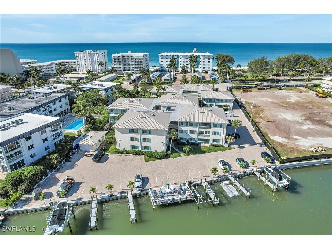 1950 Gulf Shore Boulevard N #201 Naples FL 34102 225081017 image31