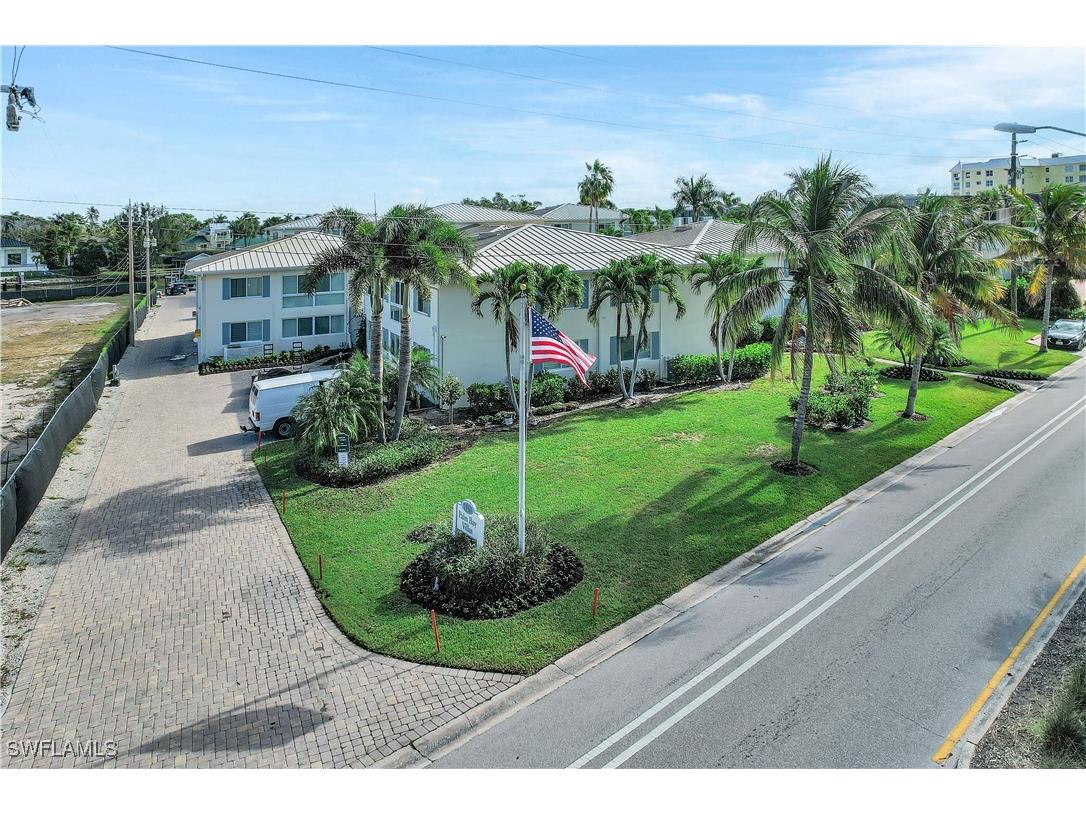 1950 Gulf Shore Boulevard N #201 Naples FL 34102 225081017 image38