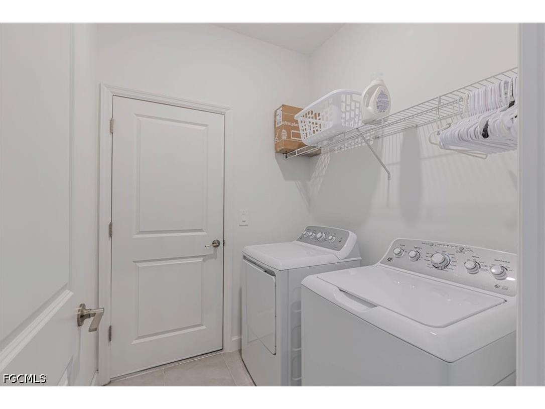 19504 Hinkley Drive Estero FL 33928 2026024050 image7