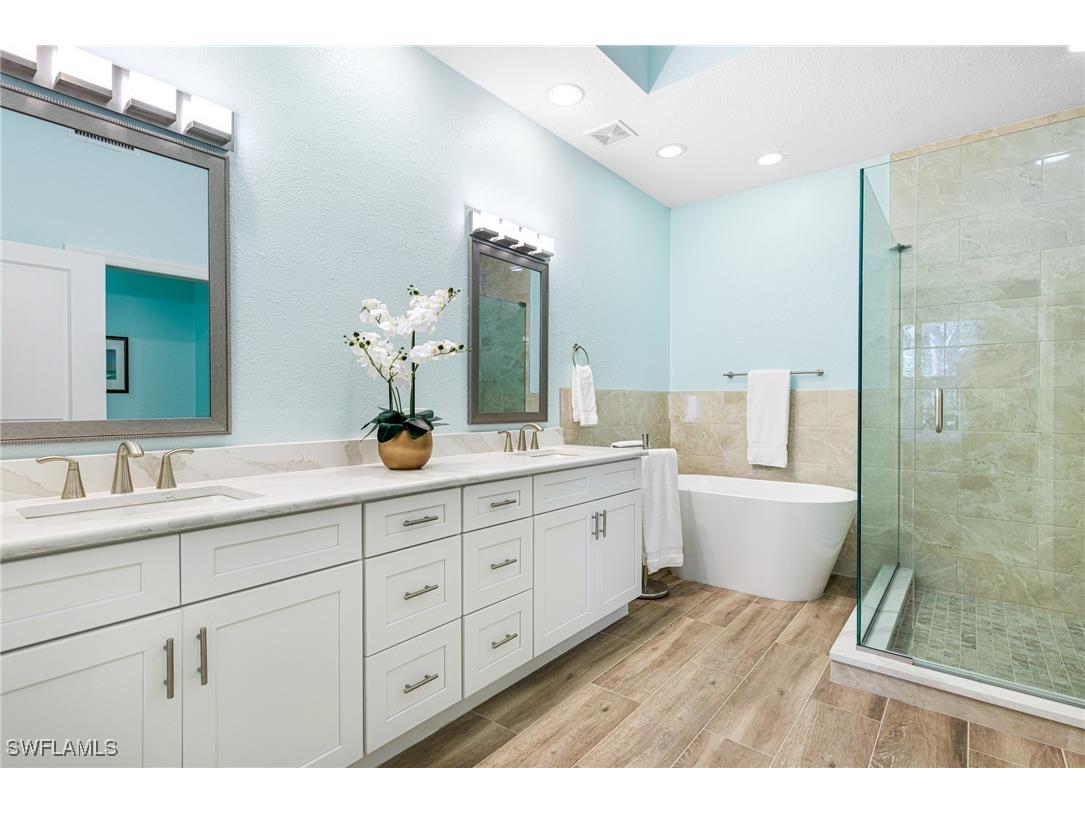 19505 Emerald Bay #101 Estero FL 33928 225082999 image15