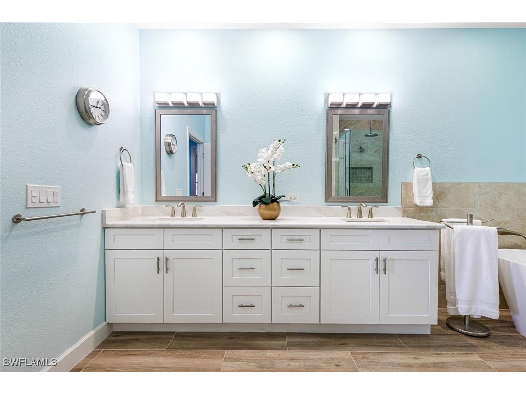 19505 Emerald Bay #101 Estero FL 33928 225082999 image16