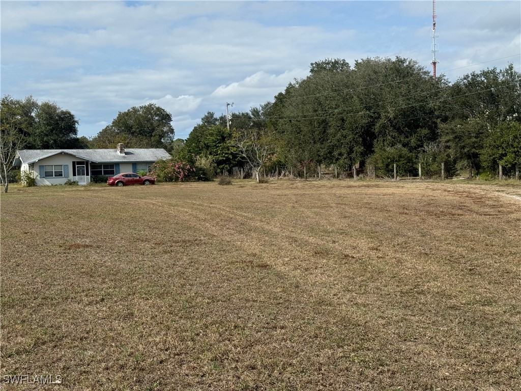 1951 Valencia Drive North Fort Myers FL 33917 226002315 image1