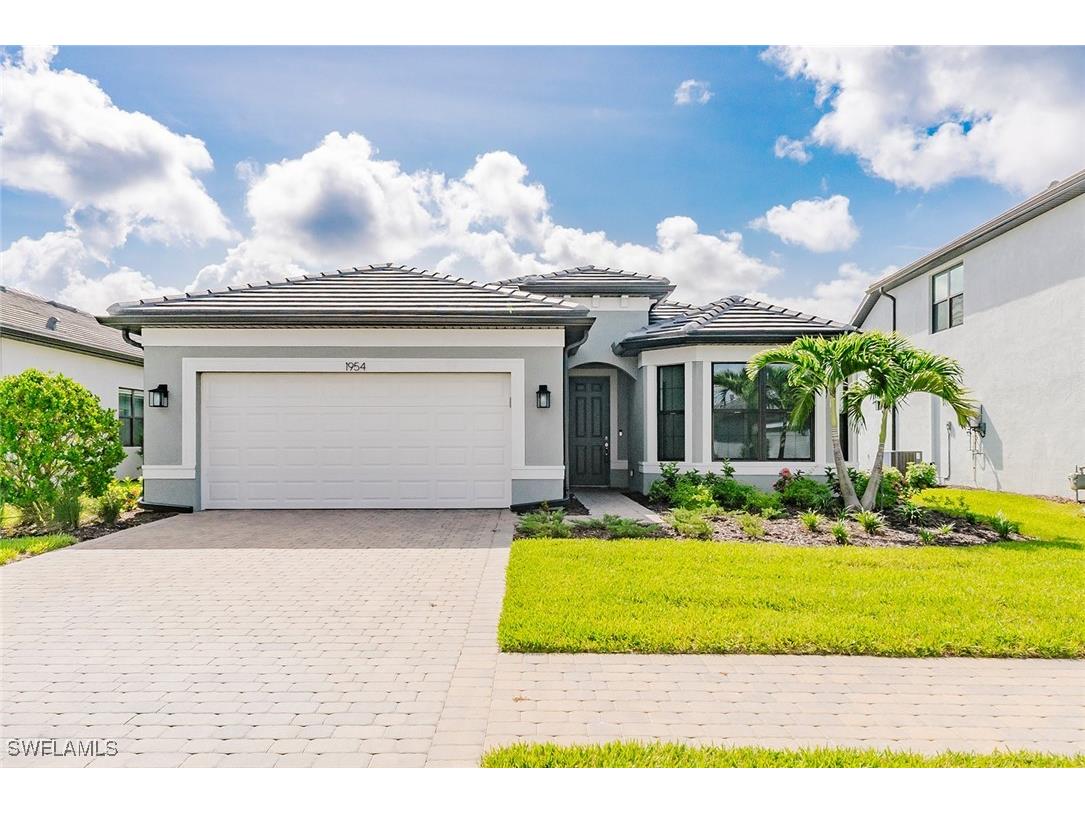 1954 Fresno Avenue Naples FL 34120 225059387 image1