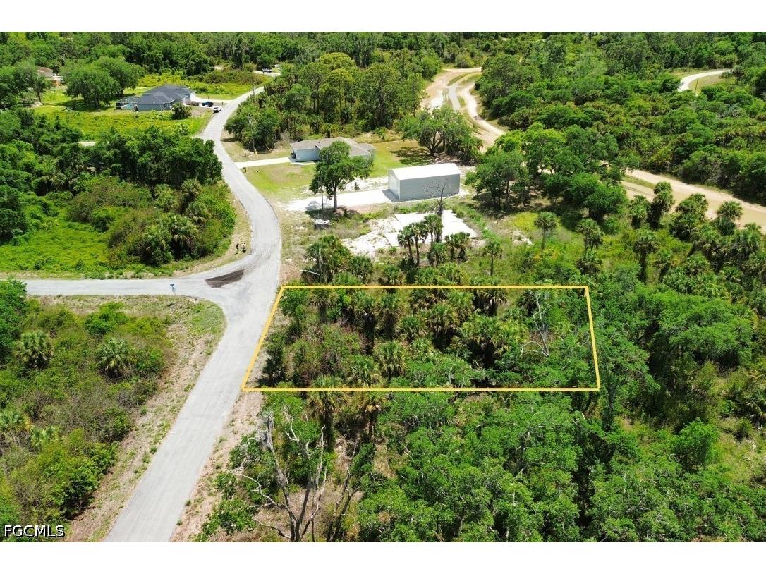 1955 Walcott Loop Lehigh Acres FL 33972 2026017922 image5