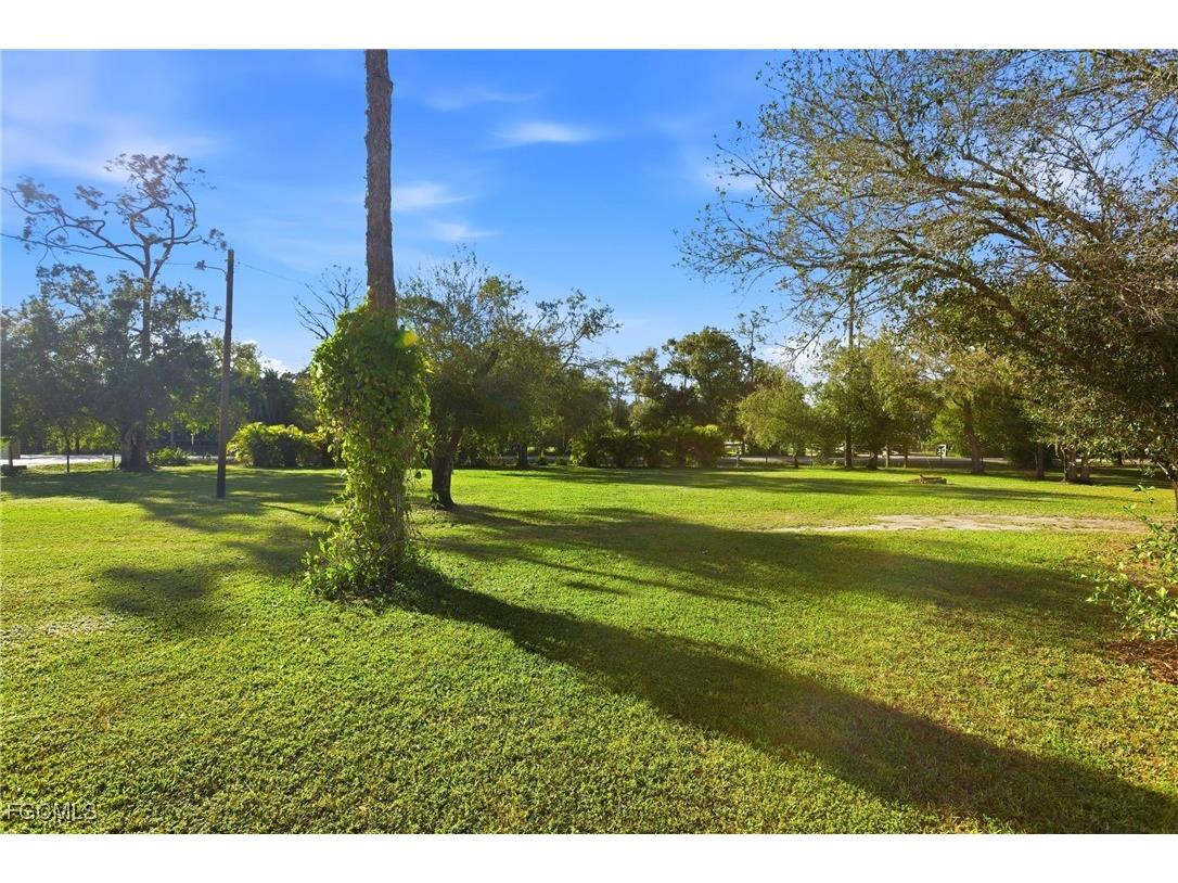 19550 Nalle Road North Fort Myers FL 33917 2025024382 image36