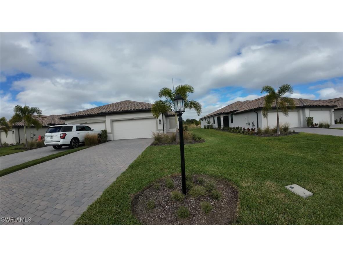 19552 Hinkley Drive Estero FL 33928 225082810 image1