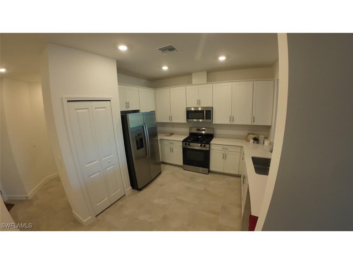 19552 Hinkley Drive Estero FL 33928 225082810 image15