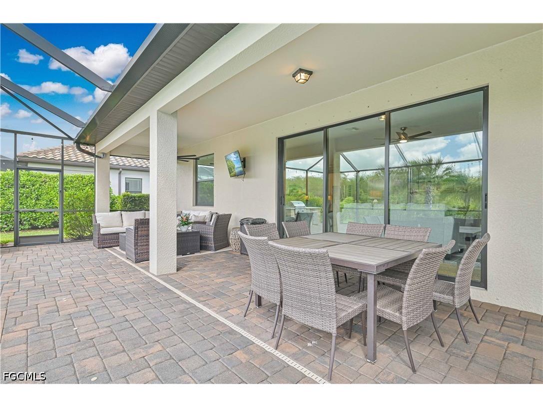 19553 The Place Boulevard Estero FL 33928 2026016460 image11