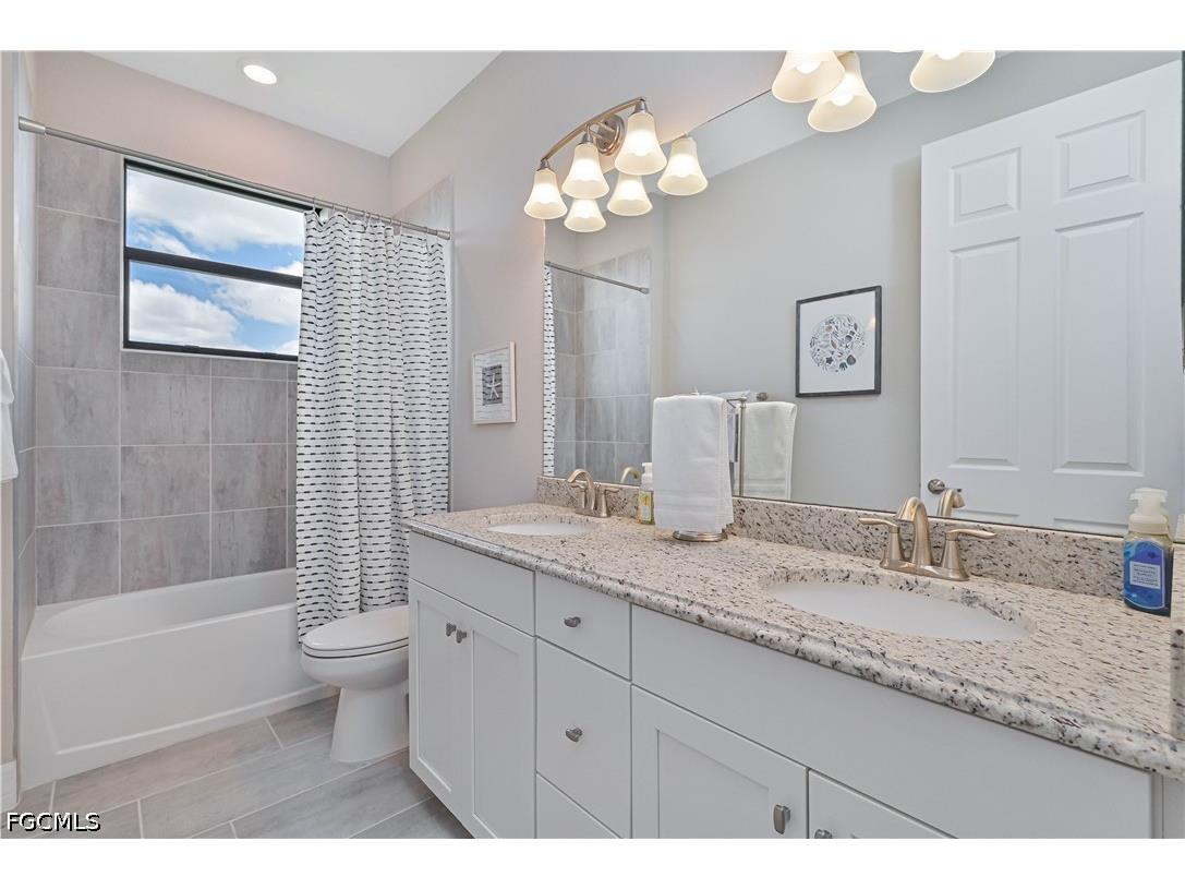 19553 The Place Boulevard Estero FL 33928 2026016460 image32