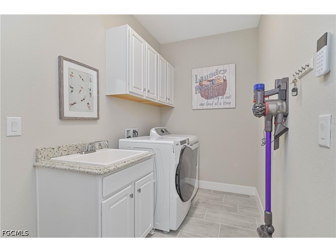 19553 The Place Boulevard Estero FL 33928 2026016460 image39