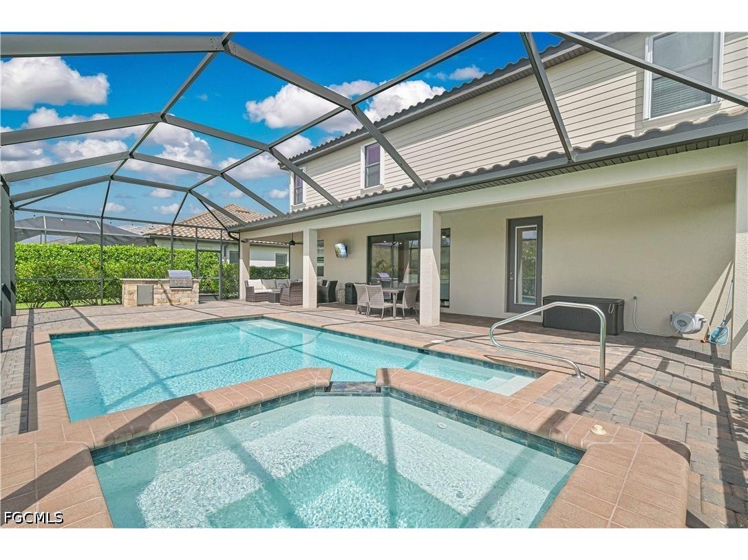 19553 The Place Boulevard Estero FL 33928 2026016460 image5