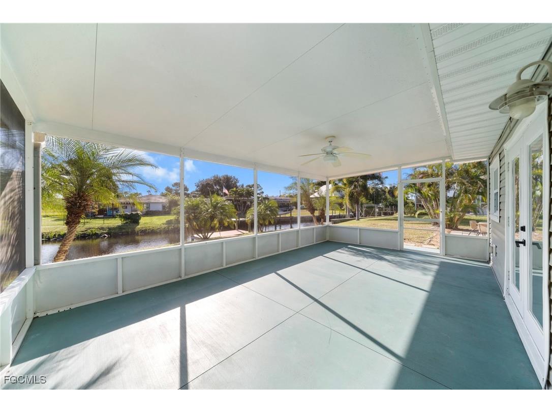 1956 Indian Creek Drive North Fort Myers FL 33917 2025024946 image17