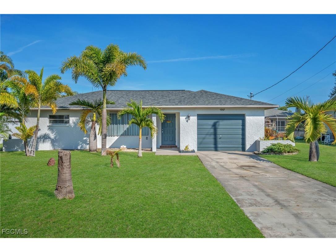 1957 Coral Point Drive Cape Coral FL 33990 2025023856 image1