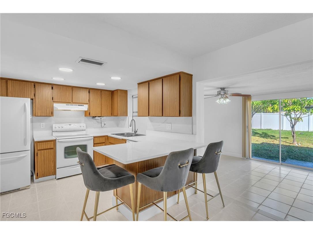 1957 Coral Point Drive Cape Coral FL 33990 2025023856 image12