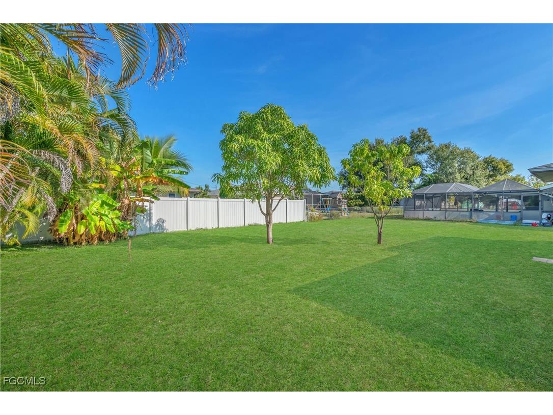 1957 Coral Point Drive Cape Coral FL 33990 2025023856 image22