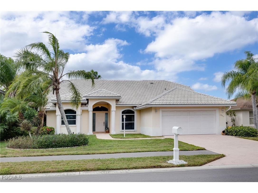 1957 Piccadilly Circus Naples FL 34112 2025026042 image29
