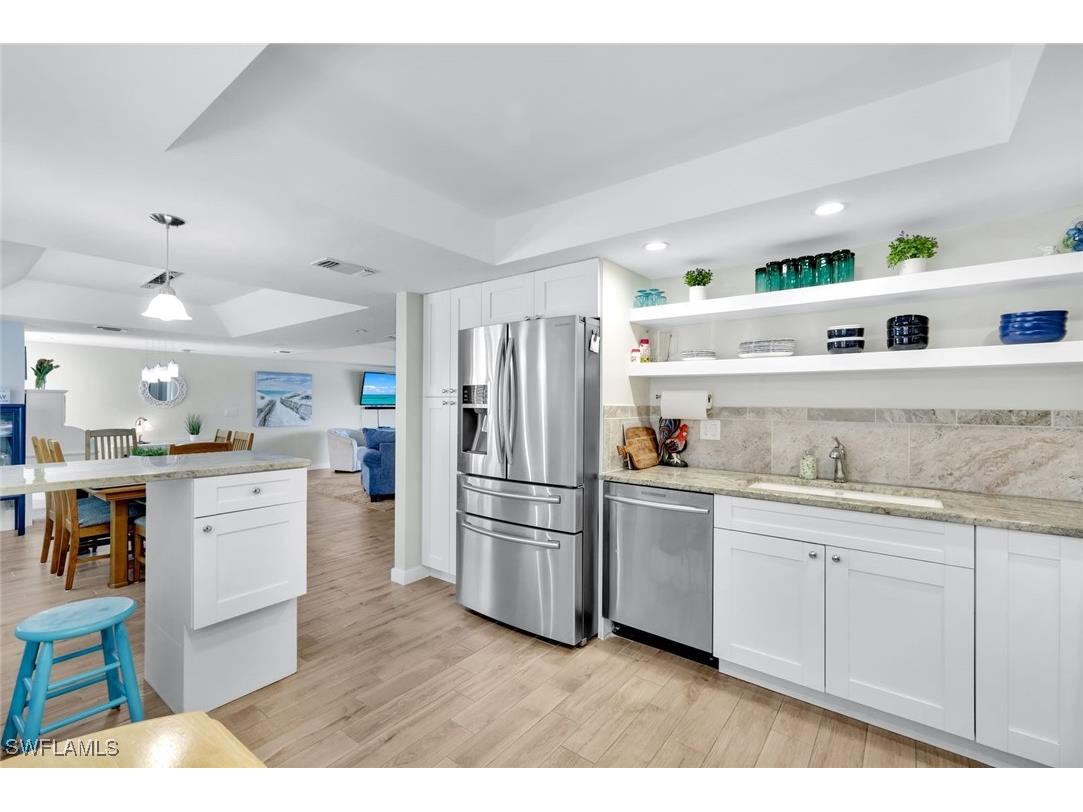 196 Albi Road #5 Naples FL 34112 225073834 image1