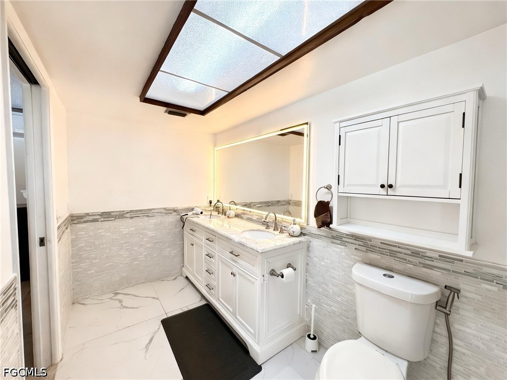 196 E Mariana Avenue North Fort Myers FL 33917 2026015558 image14