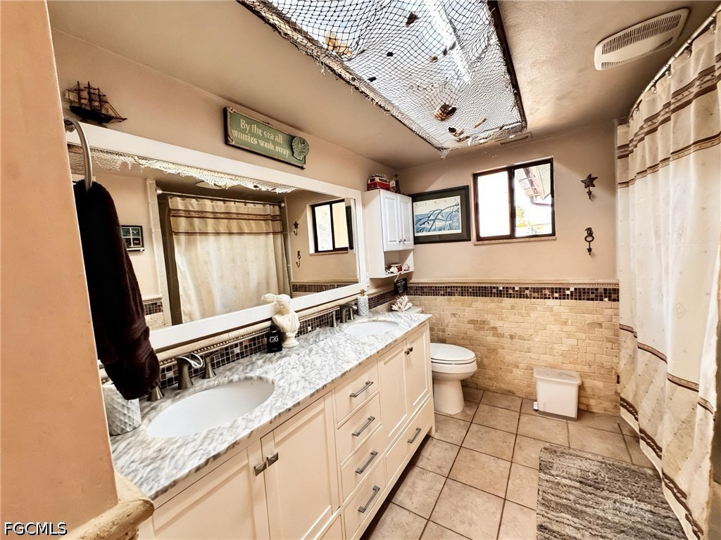 196 E Mariana Avenue North Fort Myers FL 33917 2026015558 image17