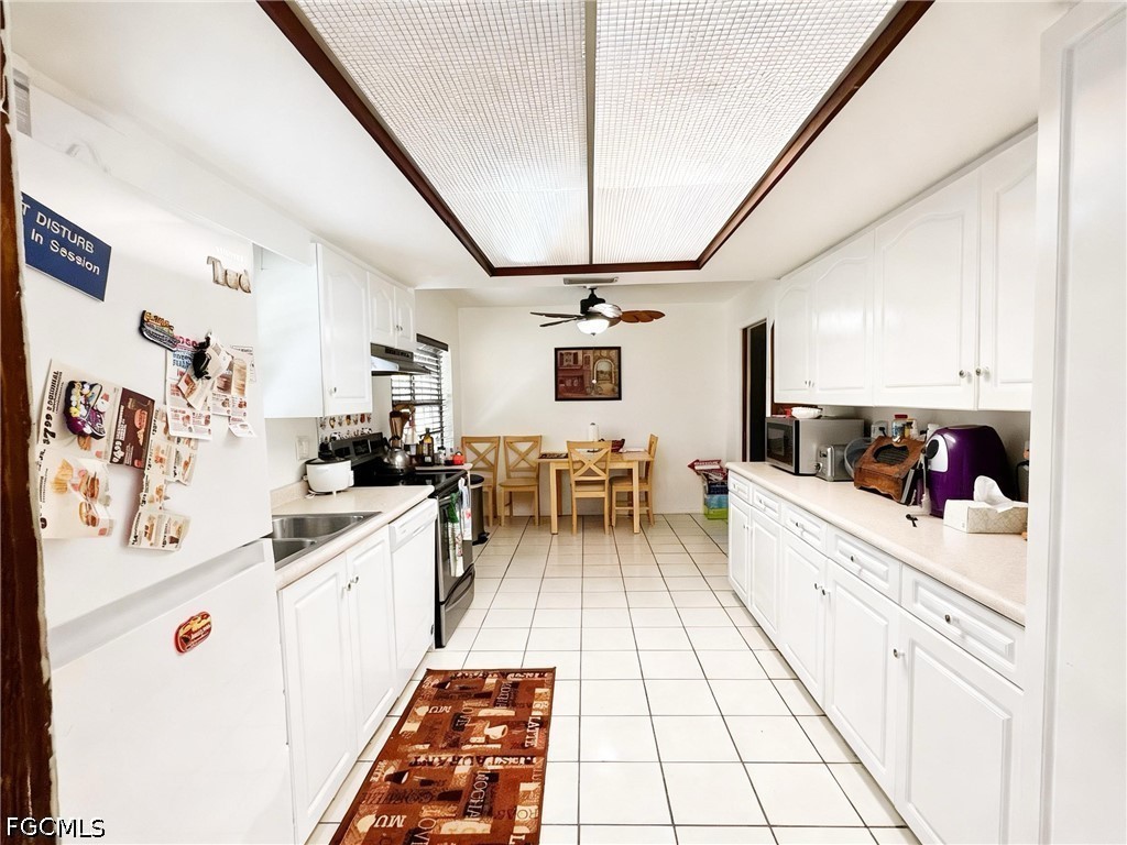 196 E Mariana Avenue North Fort Myers FL 33917 2026015558 image9