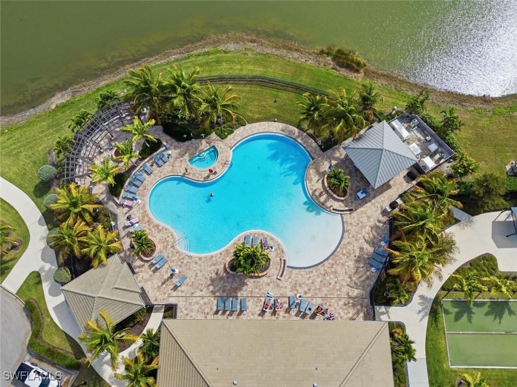 196 Indies Drive E #101 Naples FL 34114 226005040 image3