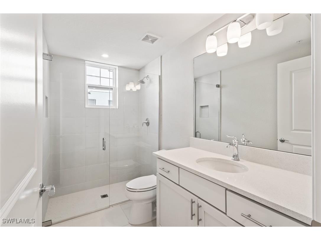 196 Indies Drive E #101 Naples FL 34114 226005040 image31