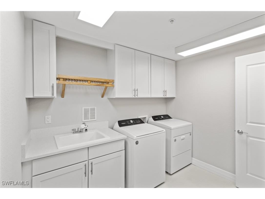 196 Indies Drive E #101 Naples FL 34114 226005040 image32