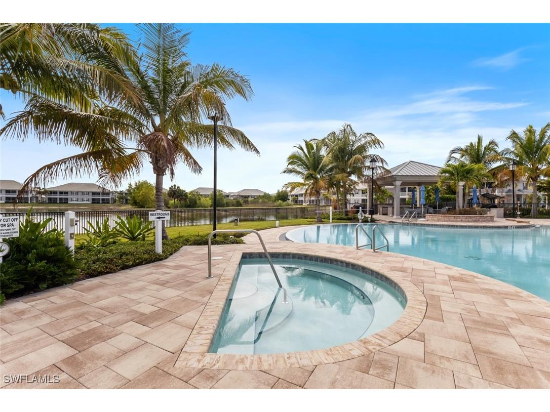 196 Indies Drive E #101 Naples FL 34114 226005040 image5