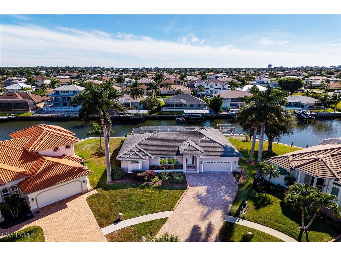 196 Richmond Court Marco Island FL 34145 225079178 image1