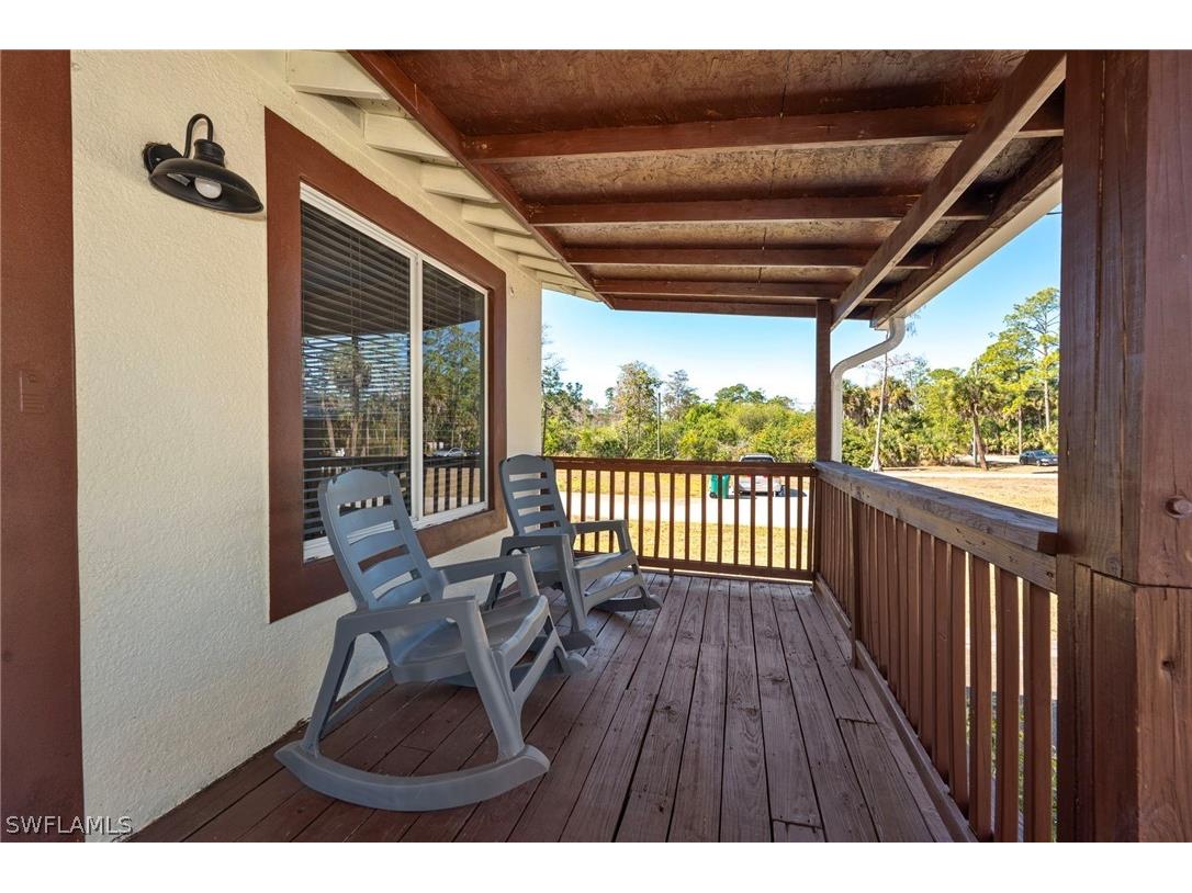 1960 22nd Avenue NE Naples FL 34120 226005943 image2