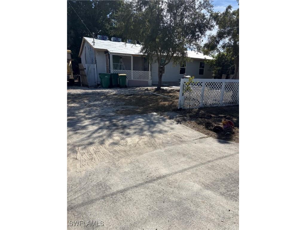 1960 51st Street SW Naples FL 34116 225081990 image1