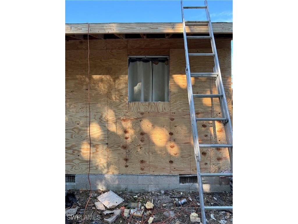 1960 51st Street SW Naples FL 34116 225081990 image5