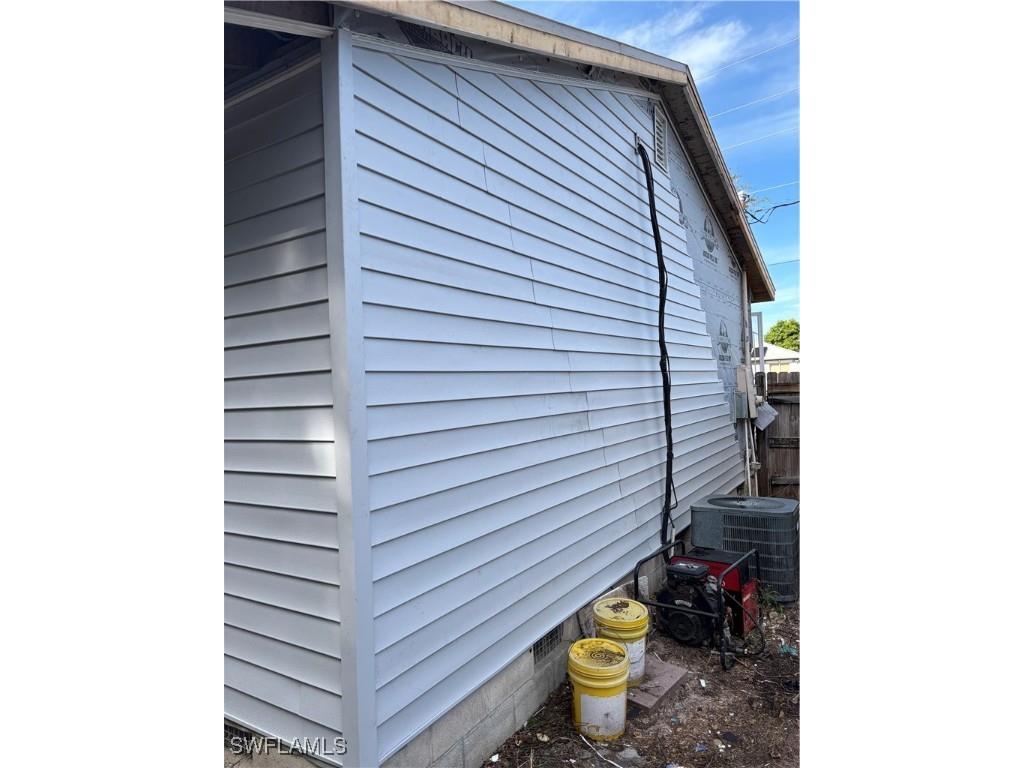 1960 51st Street SW Naples FL 34116 225081990 image6