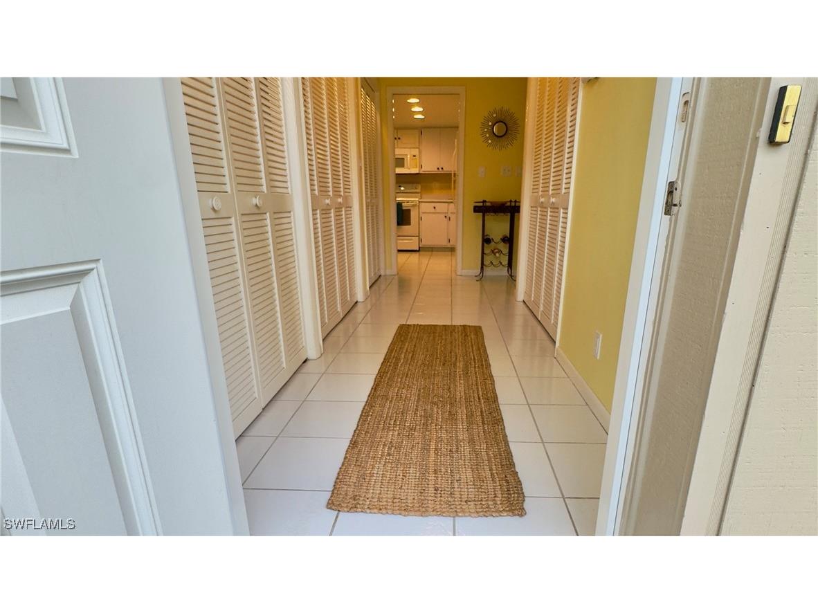 1960 Bald Eagle Drive #204B Naples FL 34105 224089598 image1