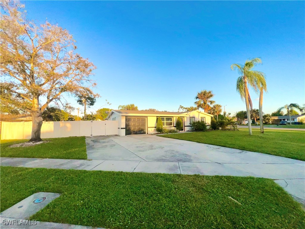 1960 Key Court North Fort Myers FL 33903 224093262 image1