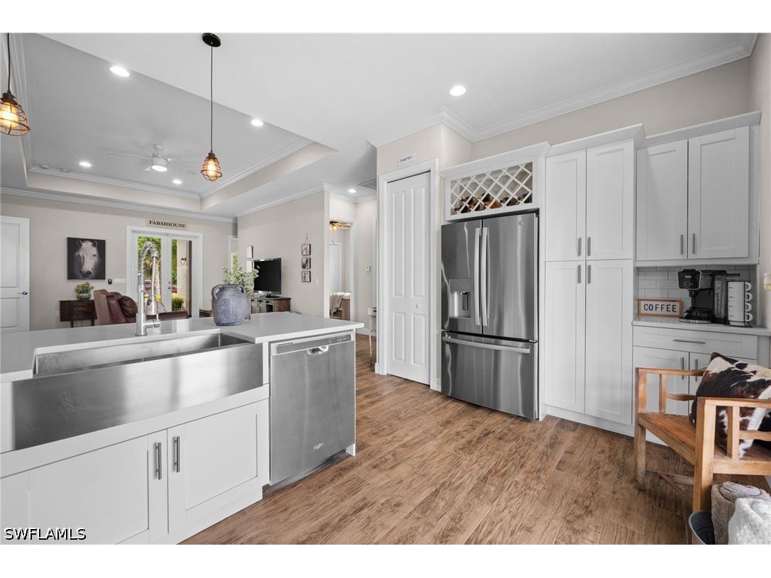 1960 Moulder Drive Naples FL 34120 225080290 image10