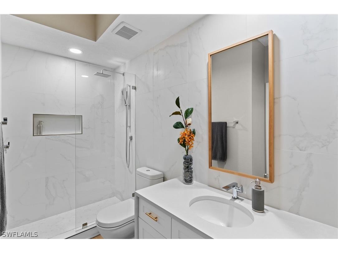 1960 Willow Bend Circle #102 Naples FL 34109 226007062 image26