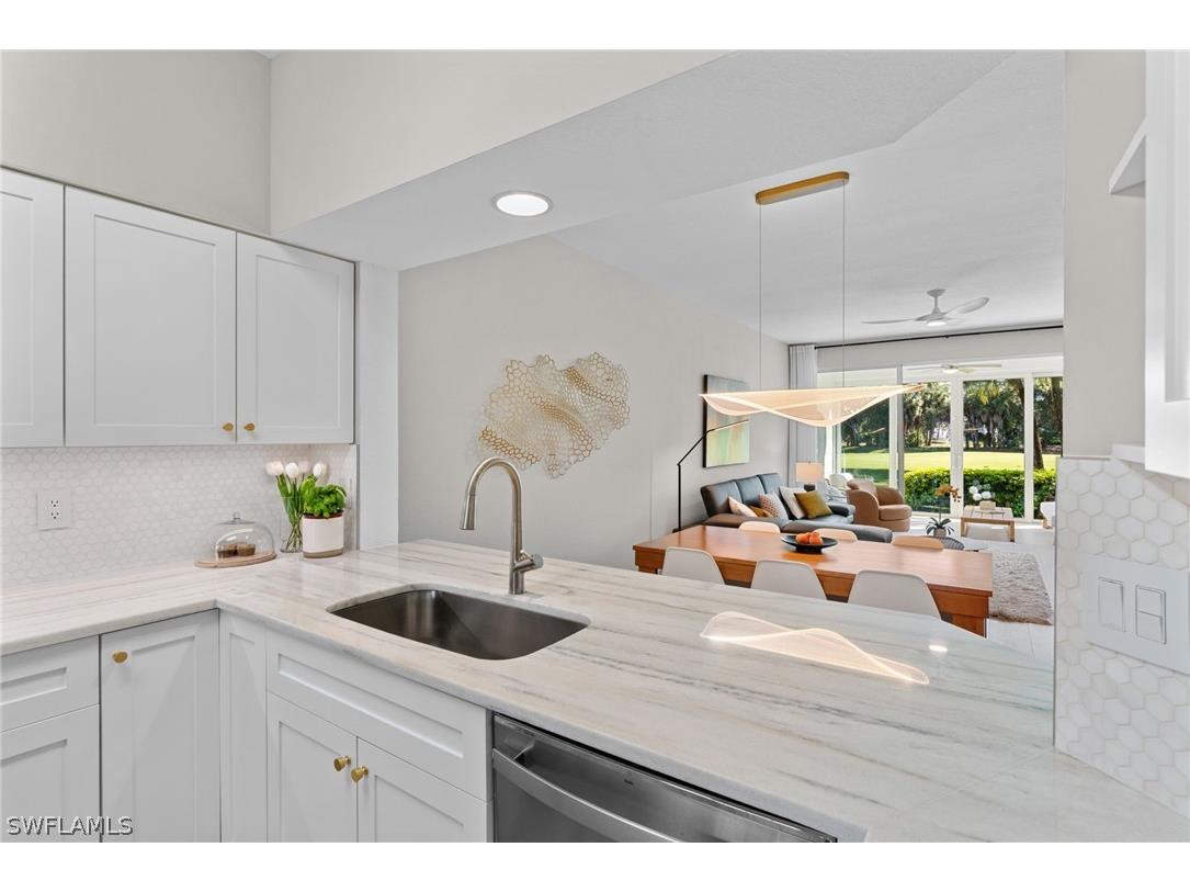 1960 Willow Bend Circle #102 Naples FL 34109 226007062 image3