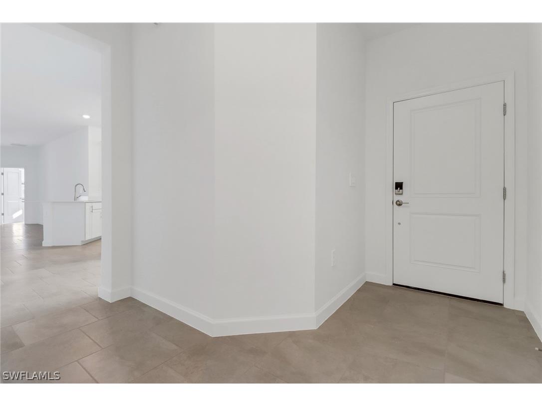 19600 Hinkley Drive Estero FL 33928 226009883 image11