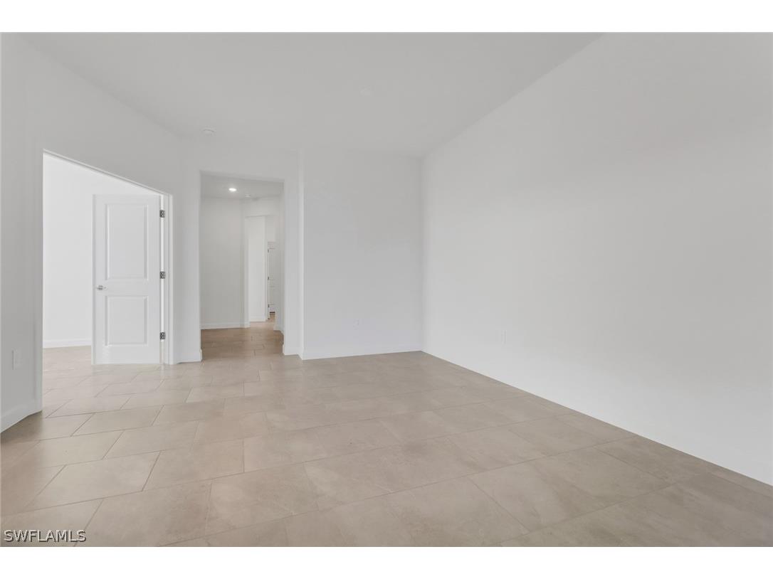 19600 Hinkley Drive Estero FL 33928 226009883 image12