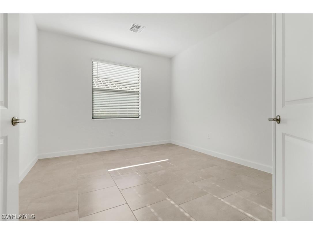 19600 Hinkley Drive Estero FL 33928 226009883 image18