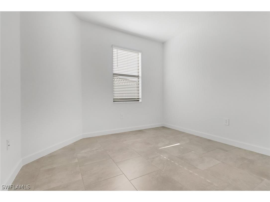 19600 Hinkley Drive Estero FL 33928 226009883 image21