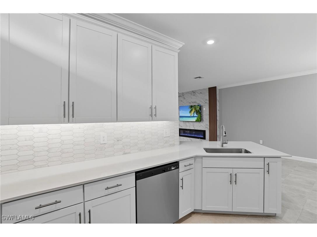 19612 Hinkley Drive Estero FL 33928 225069900 image15