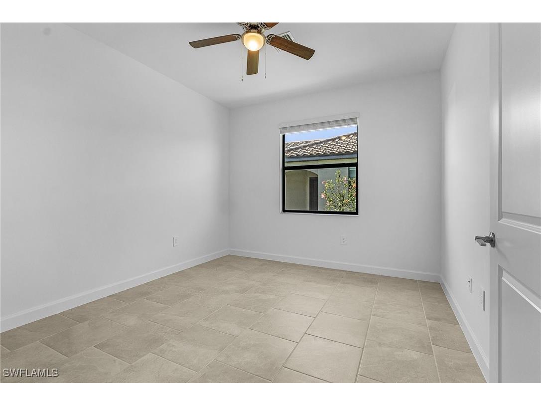 19621 Hinkley Drive Estero FL 33928 225077020 image11