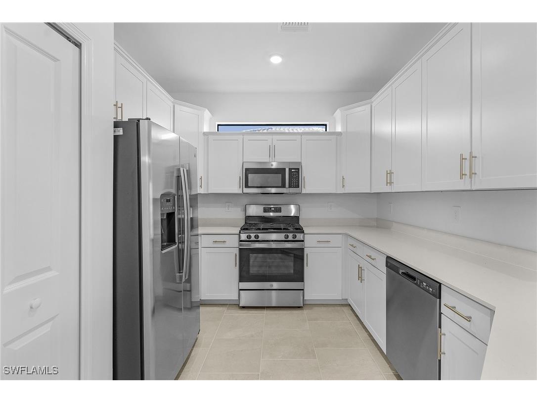 19621 Hinkley Drive Estero FL 33928 225077020 image4