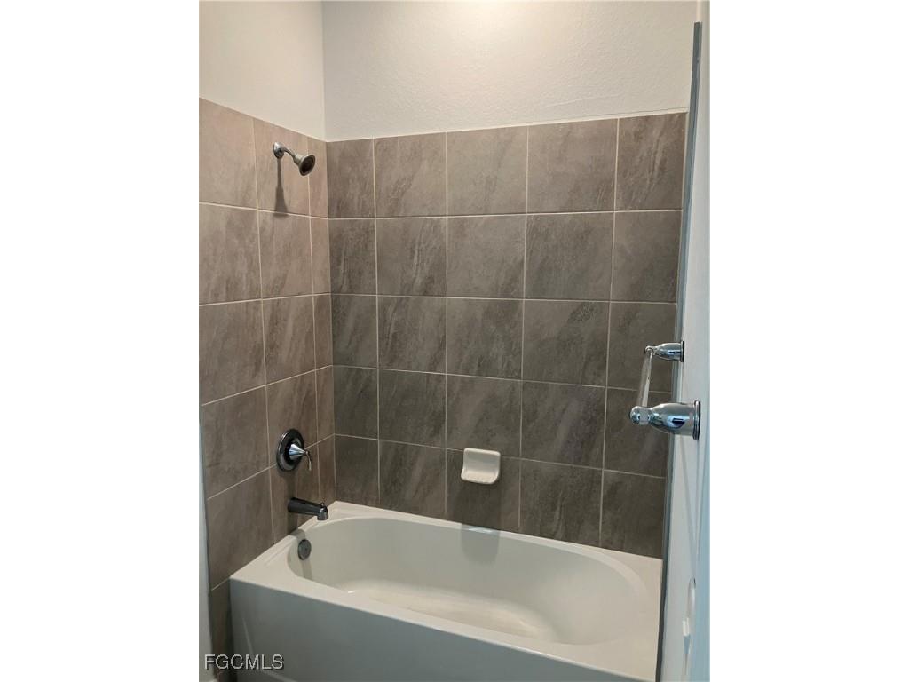 19628 Deming Lane Estero FL 33928 2025025399 image10