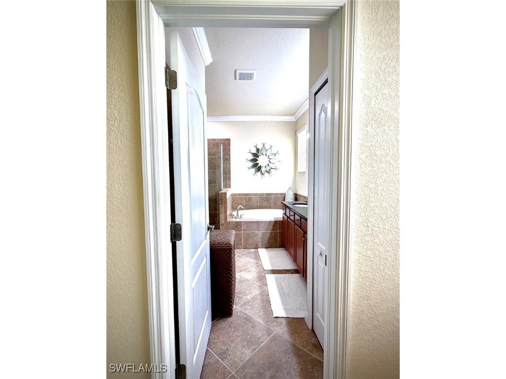 1963 Fairmont Lane Naples FL 34120 225080643 image24