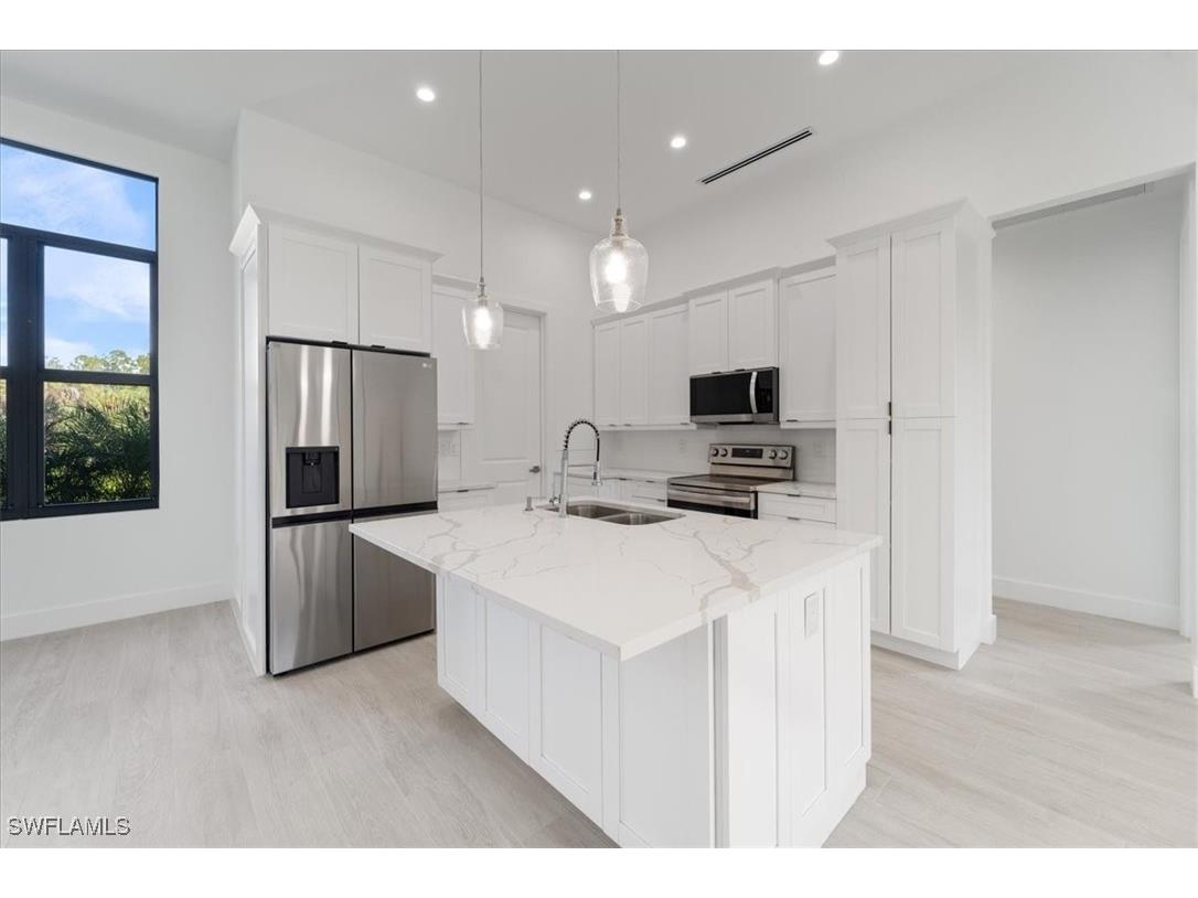 1964 16th Avenue NE Naples FL 34120 225079916 image10