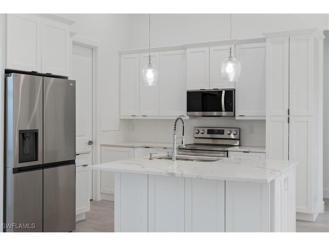 1964 16th Avenue NE Naples FL 34120 225079916 image12