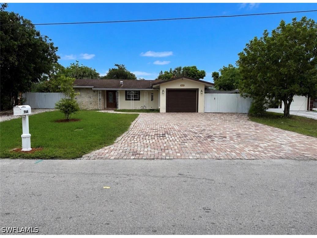 1964 42nd Street SW Naples FL 34116 226021140 image2